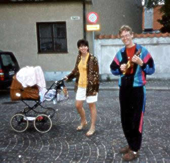 Ukulele in the streets of Gotland